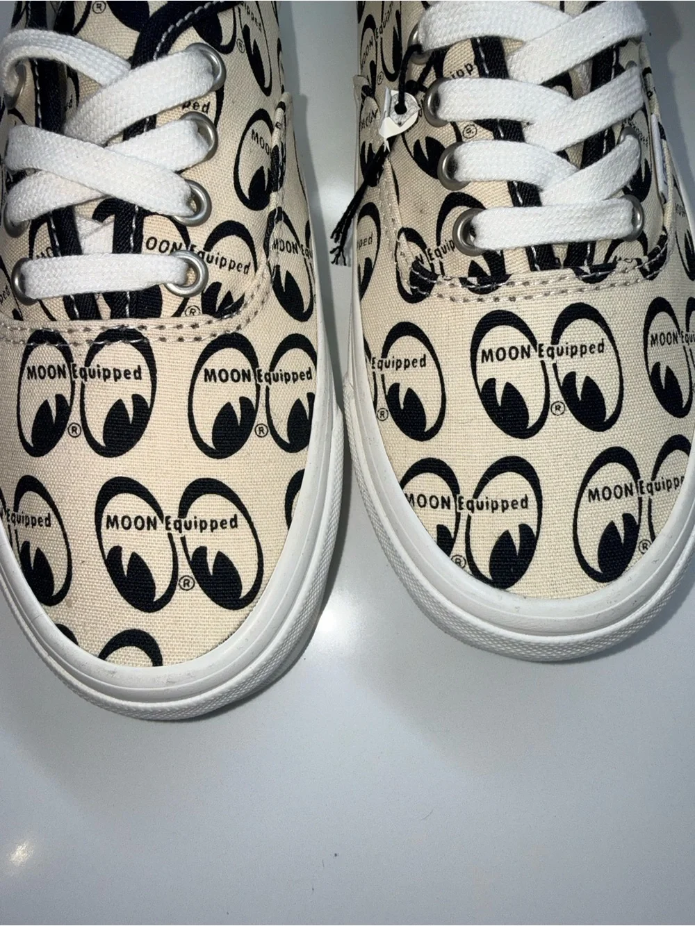 Vans x Mooneyes Authentic 44 DX Anaheim Factory White Collab M6 | W7.5